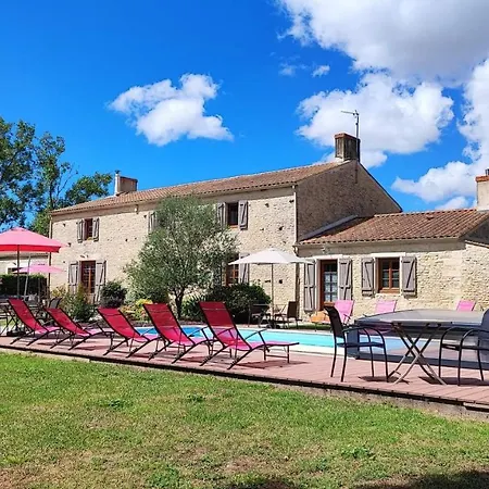 Bed & Breakfast Au Clos Des Templiers