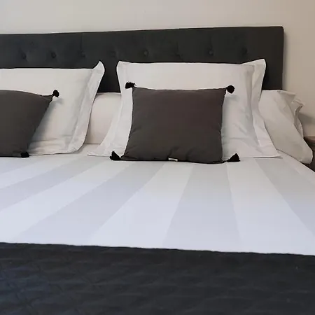 Au Clos Des Templiers Nocleg ze śniadaniem 3*