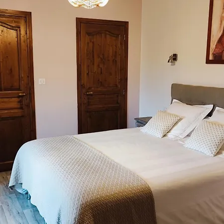 Nocleg ze śniadaniem Au Clos Des Templiers 3*