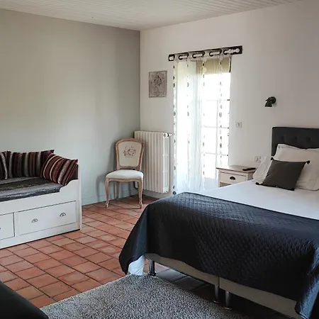 Au Clos Des Templiers 3*