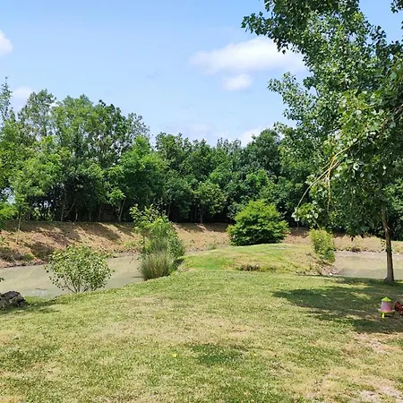 Bed & Breakfast Au Clos Des Templiers 3*