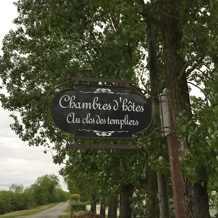 Bed & Breakfast Au Clos Des Templiers Puyravault (Vendee)