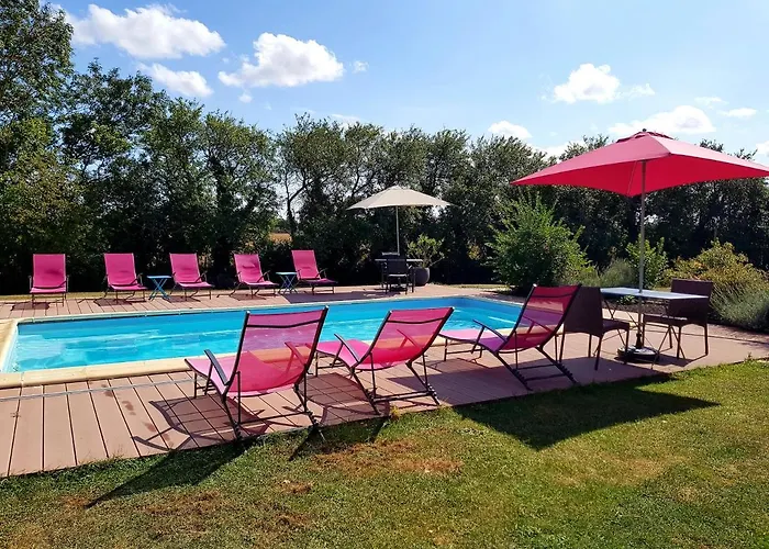 Alojamento de Acomodação e Pequeno-almoço Au Clos Des Templiers 3*