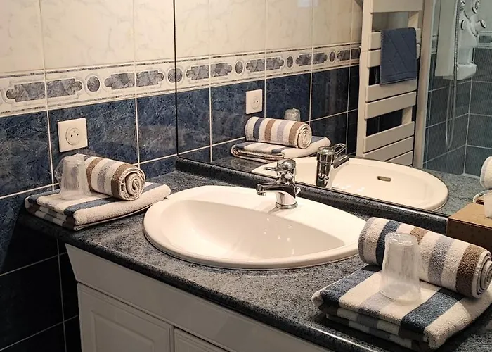 Alojamento de Acomodação e Pequeno-almoço Au Clos Des Templiers 3*