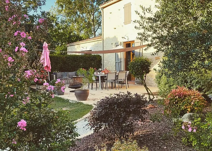 Au Clos Des Templiers Alojamento de Acomodação e Pequeno-almoço