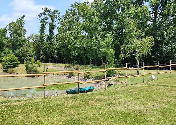 Au Clos Des Templiers Alojamento de Acomodação e Pequeno-almoço Puyravault (Vendee)